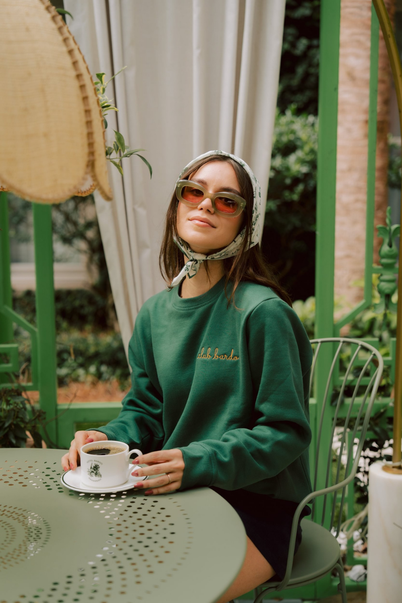 Apparel & Accessories